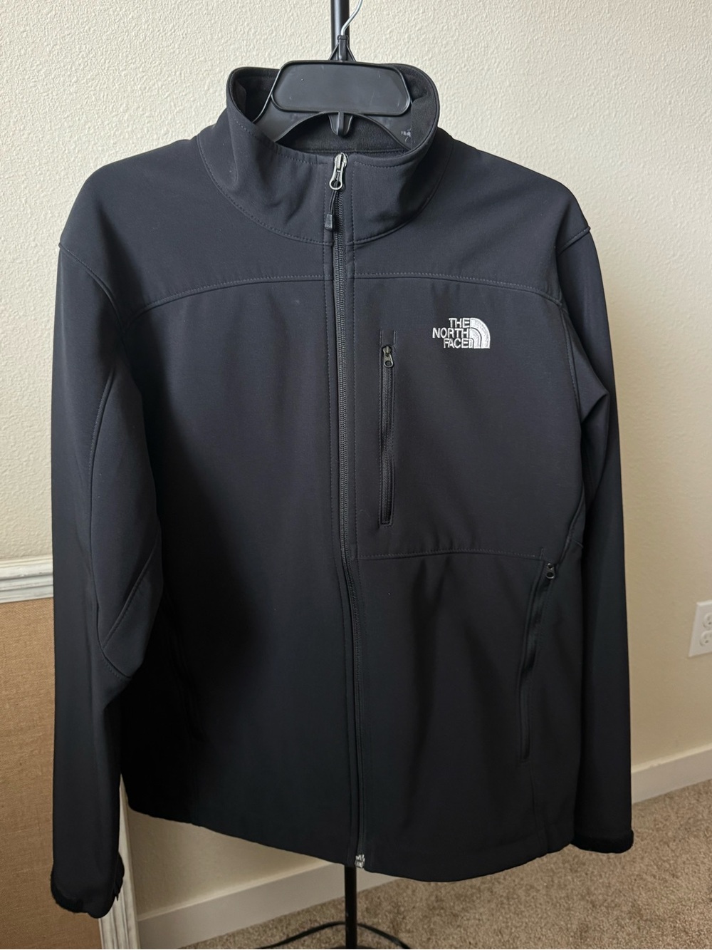 The North Face Men's Black Apex Bionic Softshell Jacket
